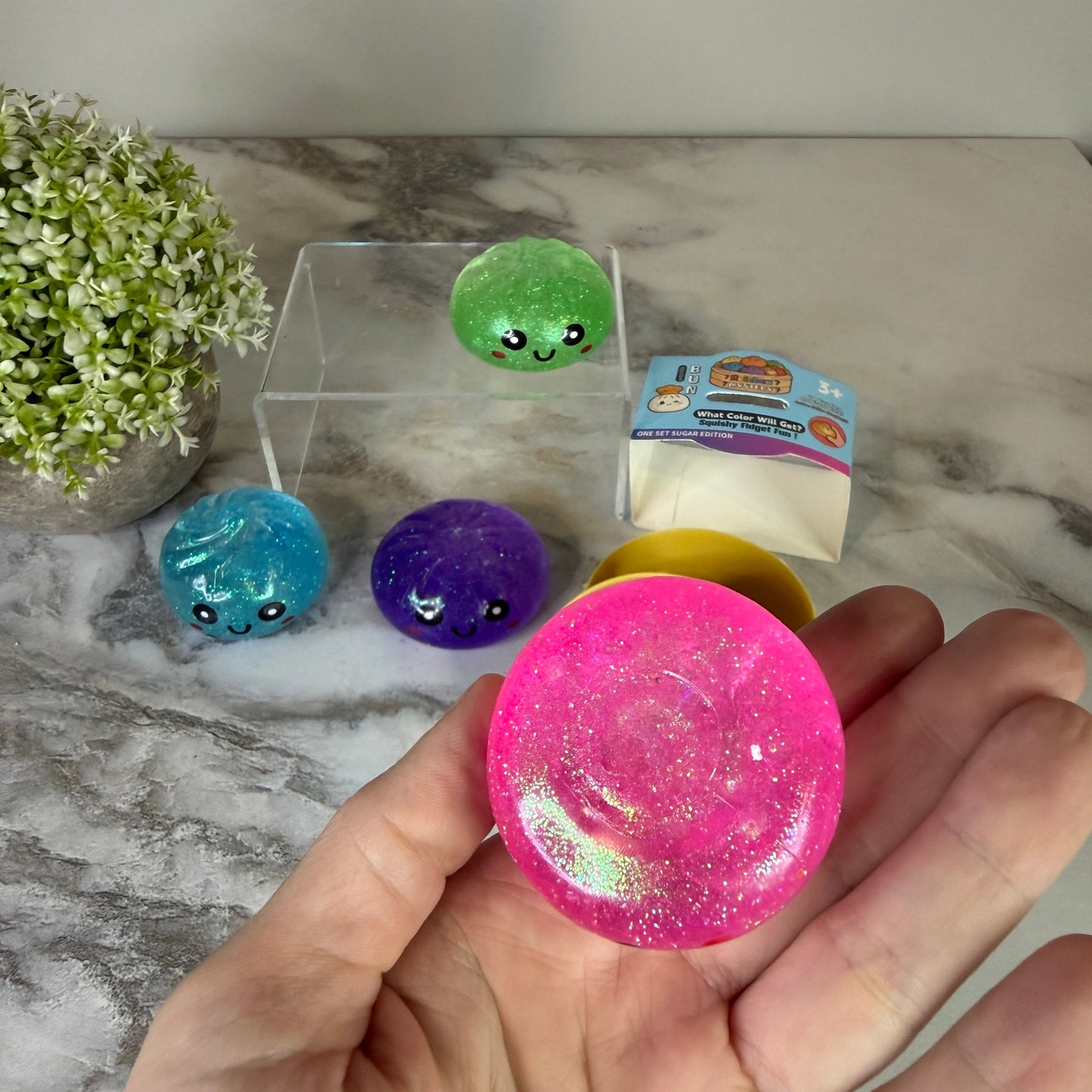 Squishy Toy - Mini Dumpling, Slow Gel Glitter