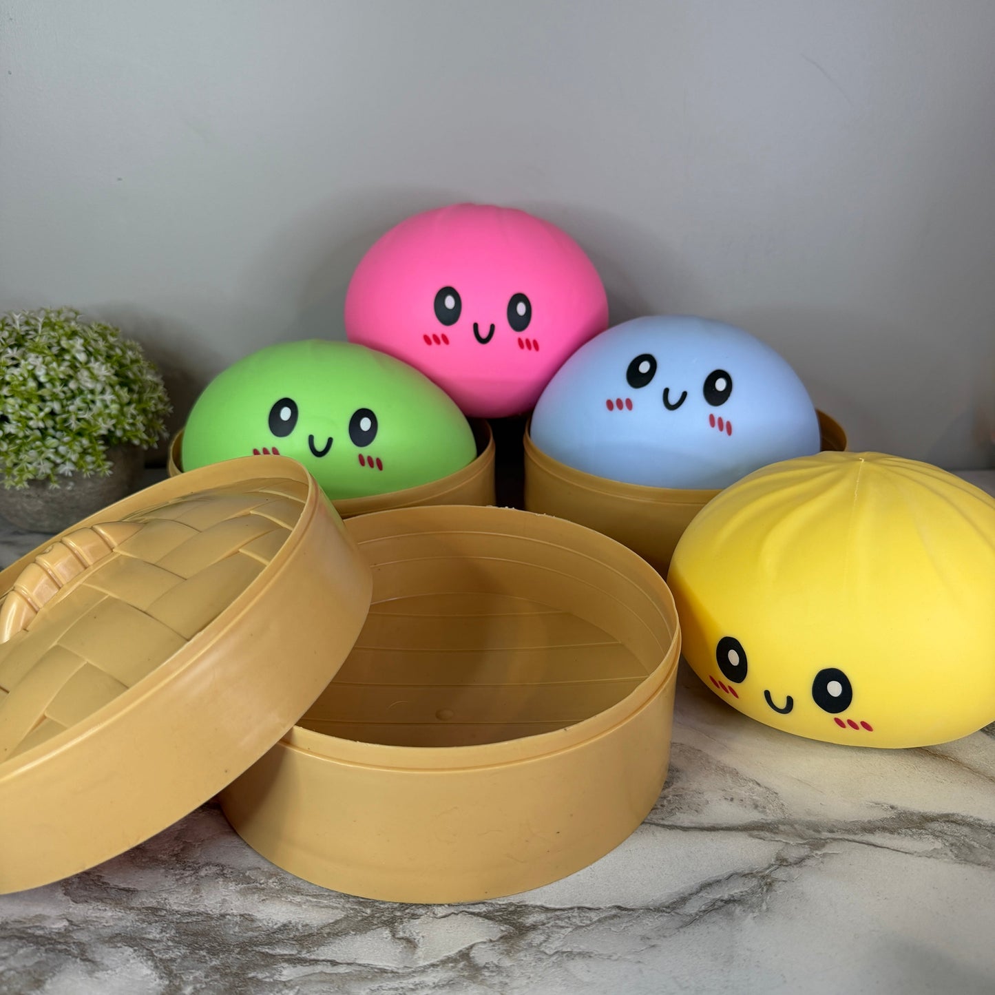 Squishy Toy - XL Jumbo Dumpling, Quick Squeeze Solid
