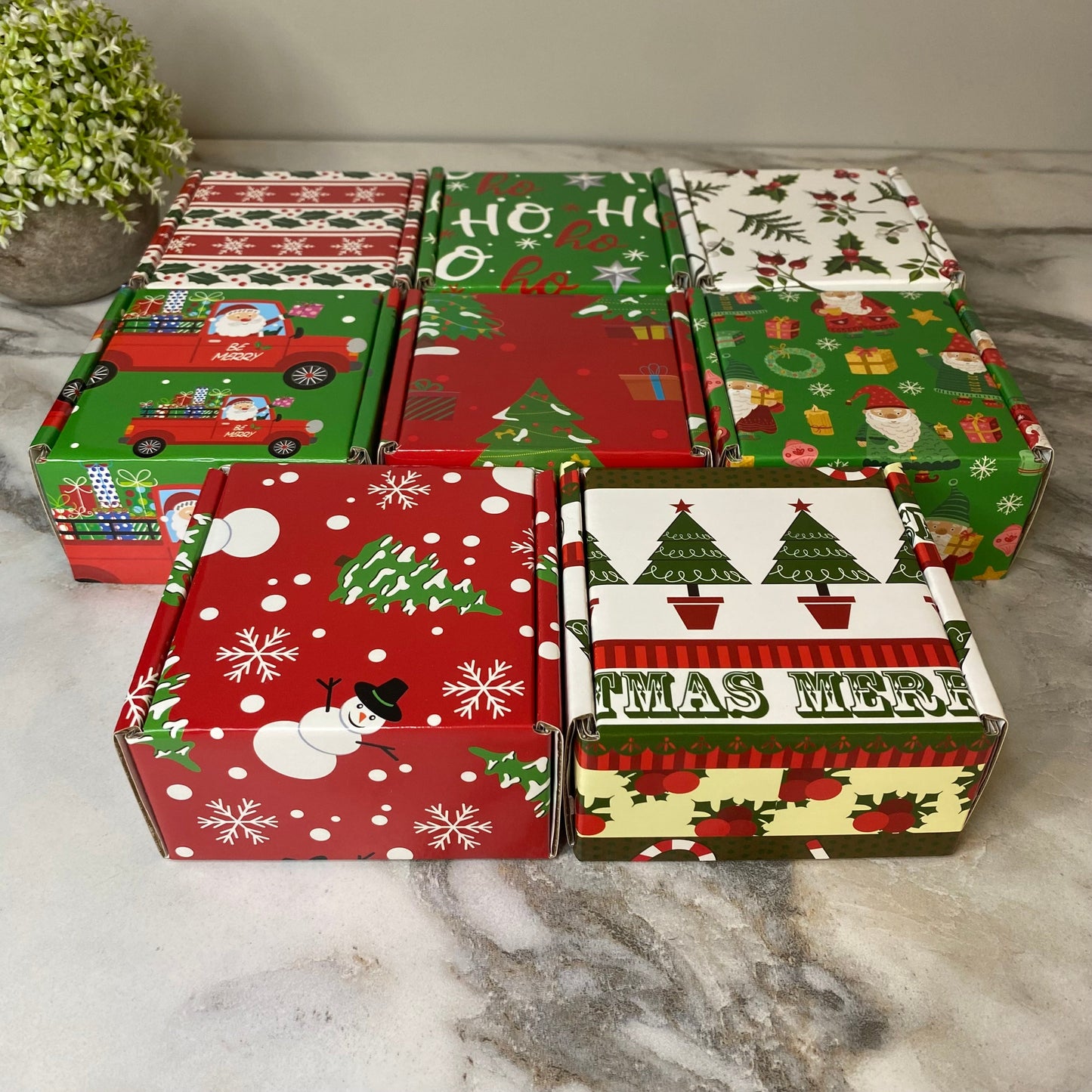 Christmas Gift Box with Crinkle Paper - Extra Small