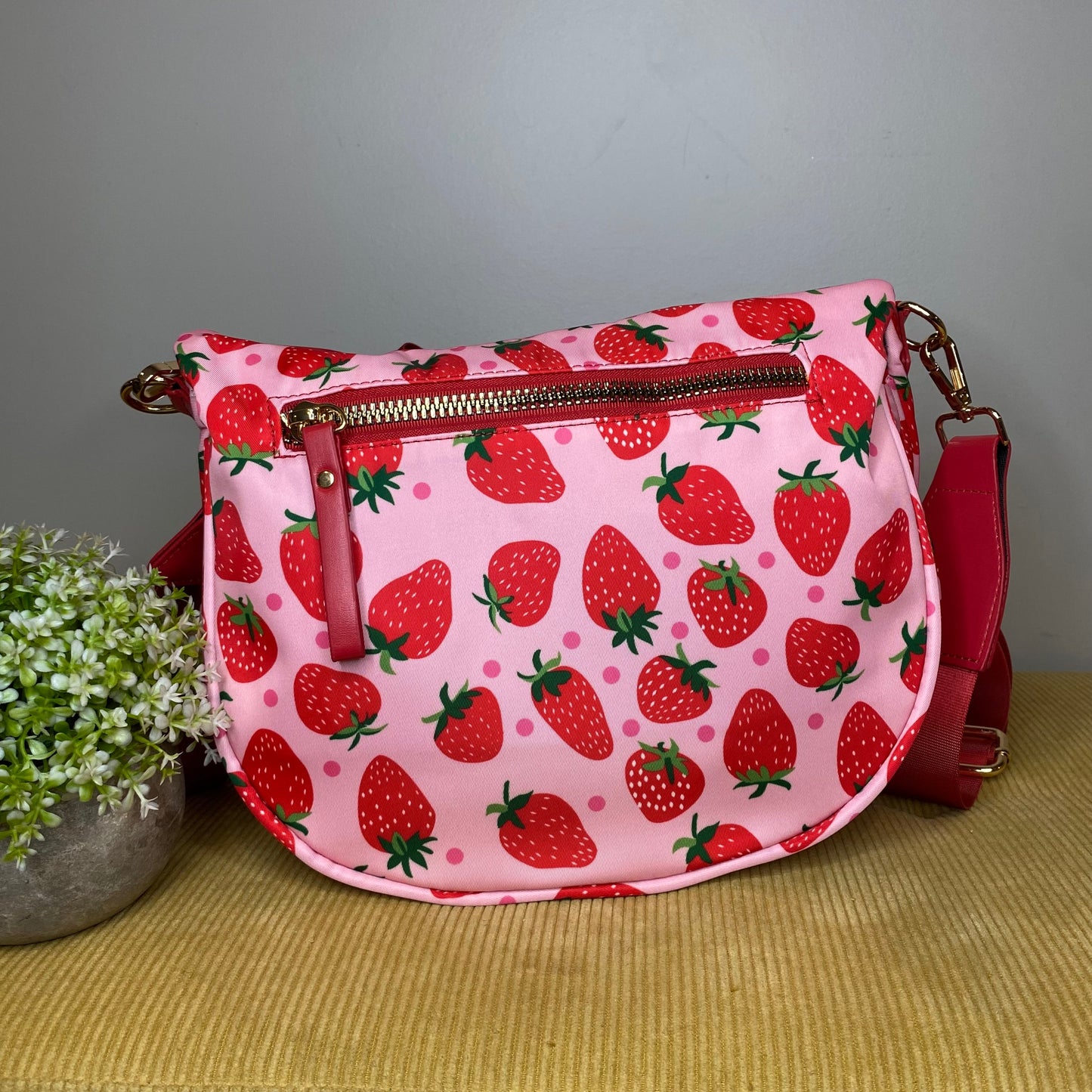 The Roni Nylon Crossbody - Strawberry