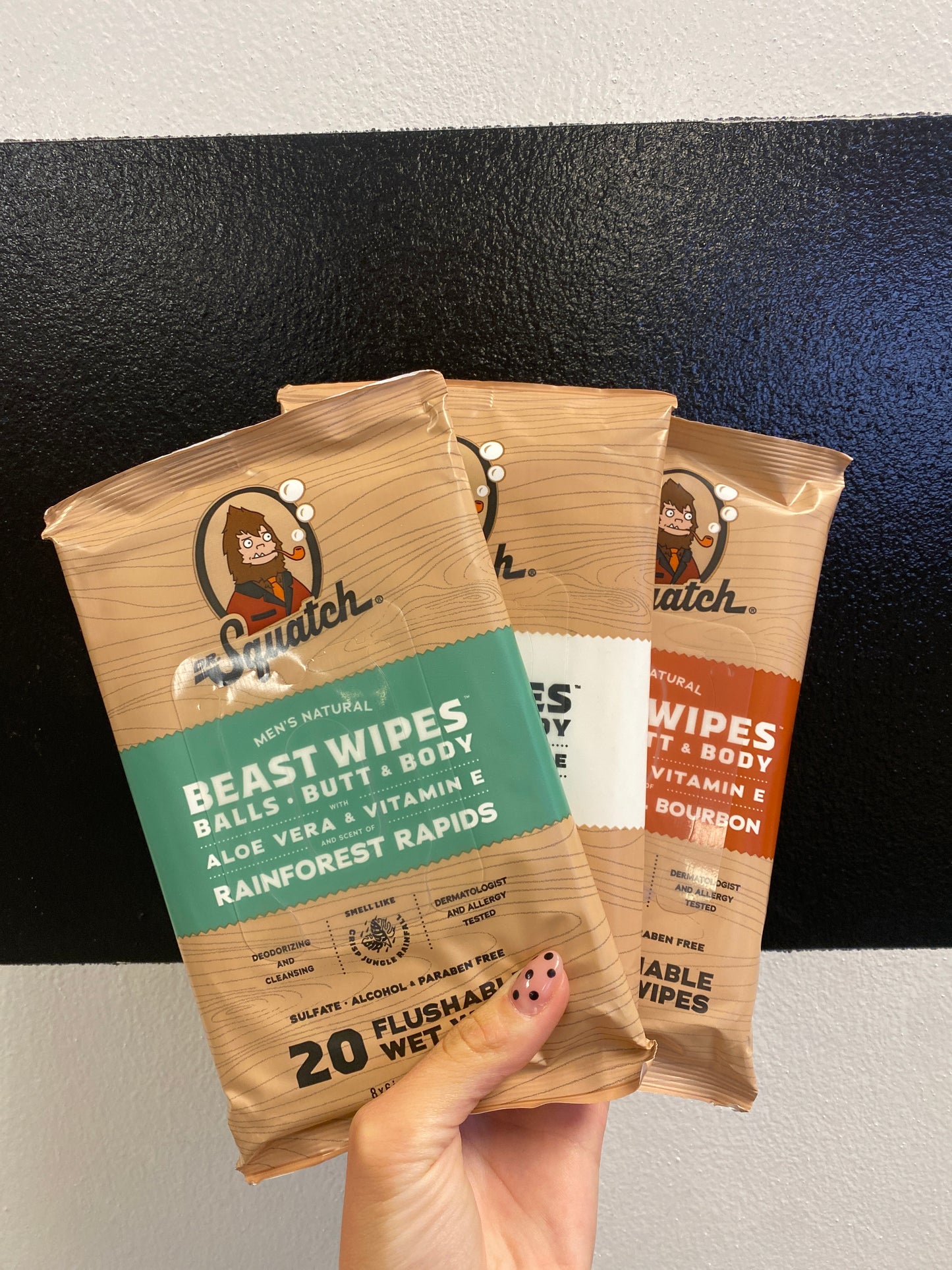 Dr Squatch Beast Wipes